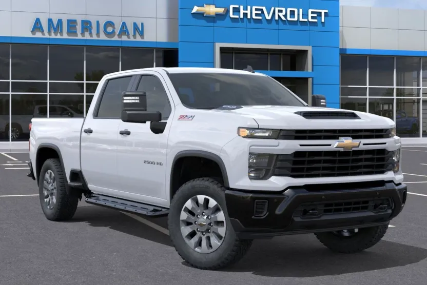 2026 Chevrolet Silverado 2500HD Custom photo 1