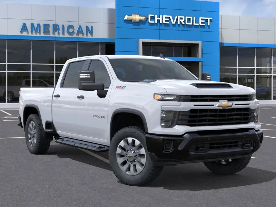 2026 Chevrolet Silverado 2500HD Custom photo 1