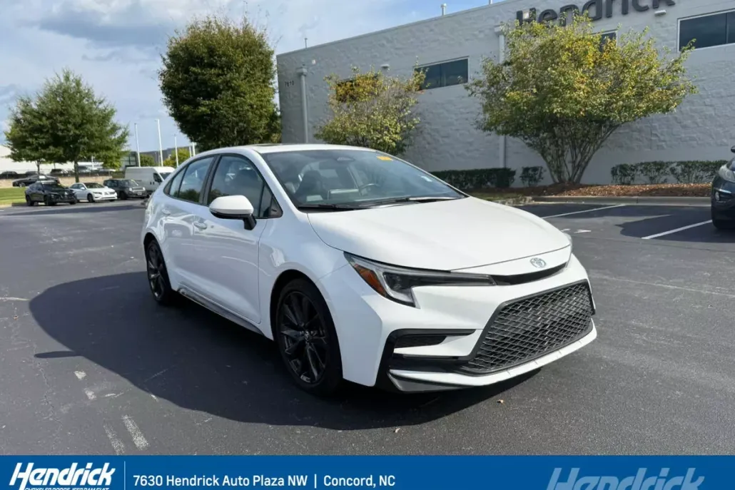 2023 Toyota Corolla XSE photo 1