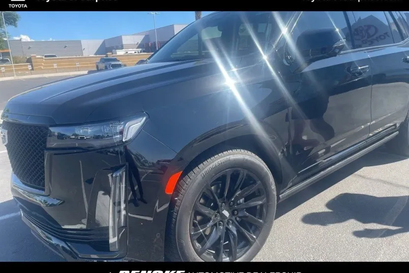 2024 Cadillac Escalade Sport photo 1
