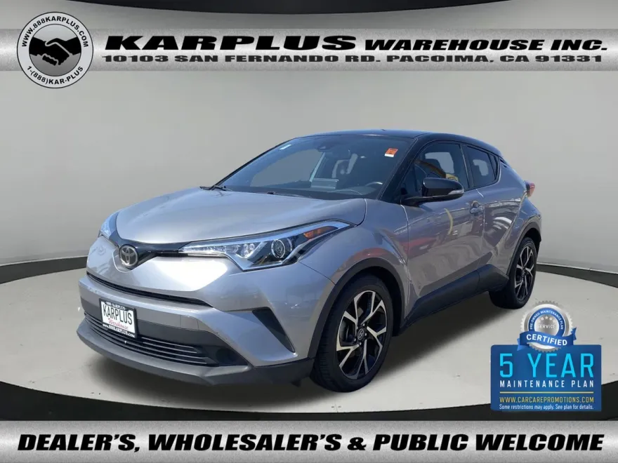 2019 Toyota C-HR XLE photo 1