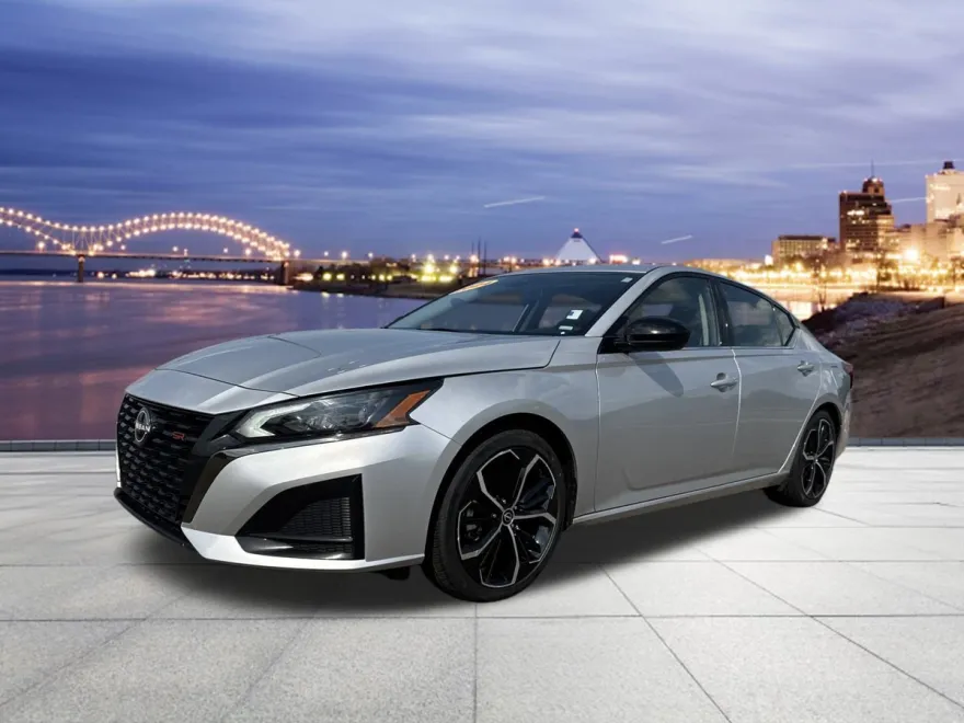 2024 Nissan Altima 2.5 SR photo 1