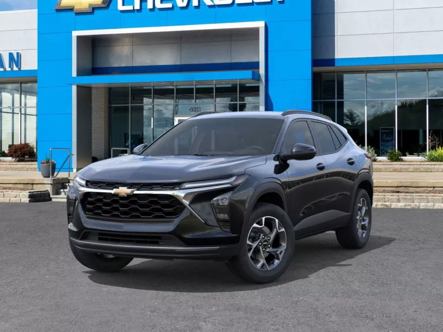 2025 Chevrolet Trax LT photo 1
