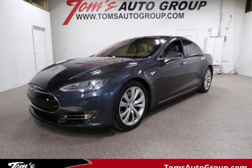 2015 Tesla Model S 70D photo 1