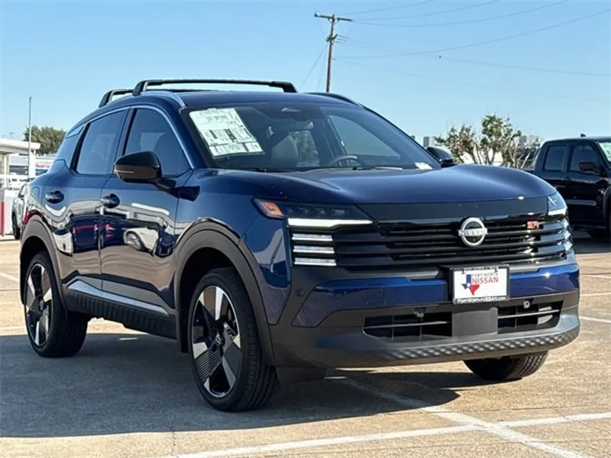 2026 Nissan Kicks SR photo 1
