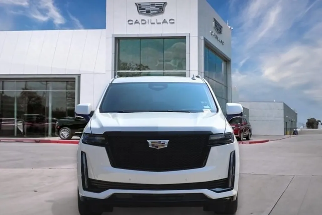 2023 Cadillac Escalade Sport photo 1