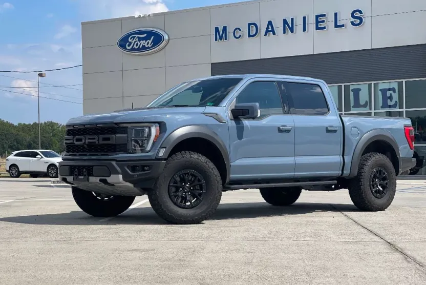 2023 Ford F-150 Raptor photo 1
