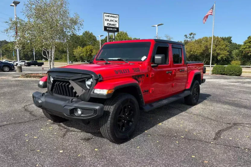 2021 Jeep Gladiator Willys Sport photo 1