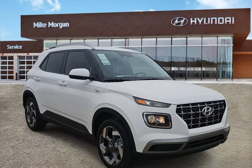 2025 Hyundai Venue SEL photo 1