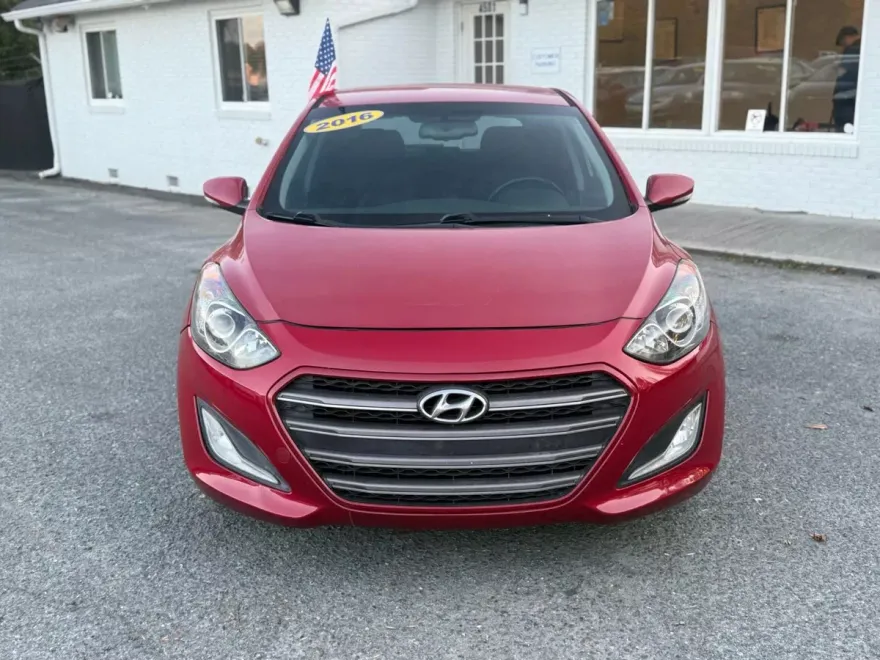 2016 Hyundai Elantra Style Tech photo 1