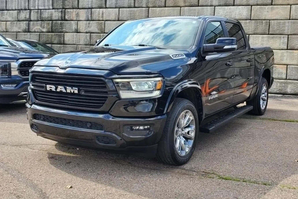 2022 Ram 1500 Laramie photo 1