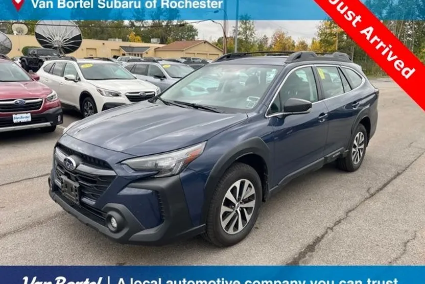 2023 Subaru Outback 2.5i photo 1