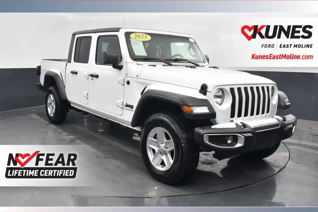 2023 Jeep Gladiator Sport photo 1