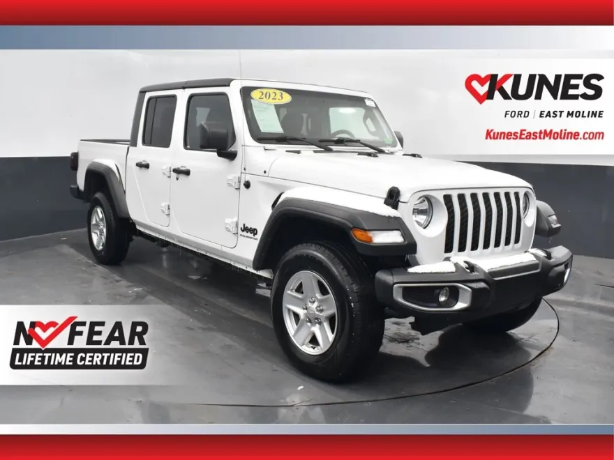 2023 Jeep Gladiator Sport photo 1