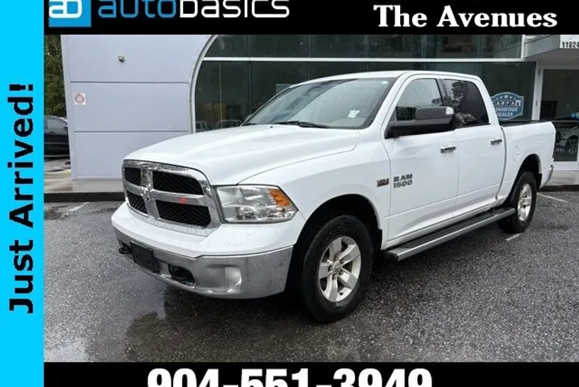 2018 Ram 1500 SLT photo 1