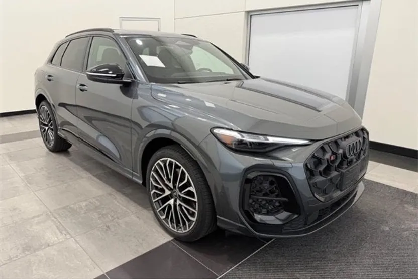 2025 Audi SQ5 Premium Plus photo 1
