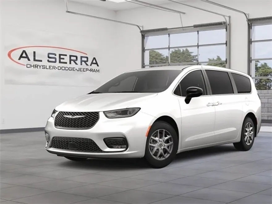 2025 Chrysler Pacifica Base photo 1