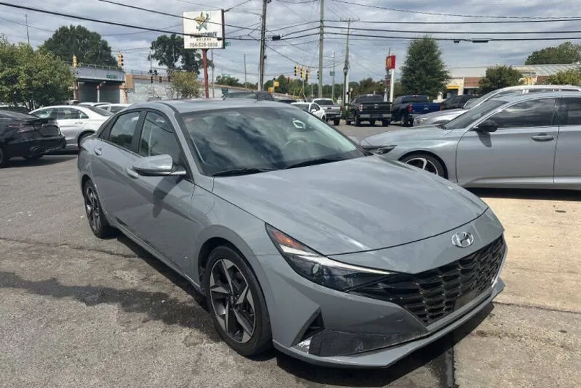 2021 Hyundai Elantra Limited photo 1