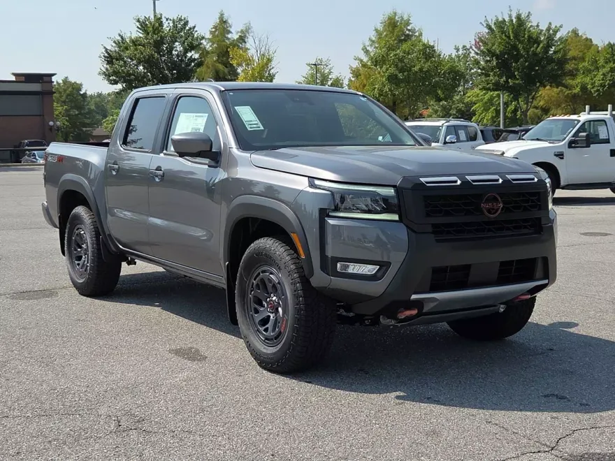 2026 Nissan Frontier Crew Cab PRO-4X photo 1
