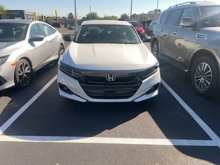 2022 Honda Accord Sport 1.5T photo 1