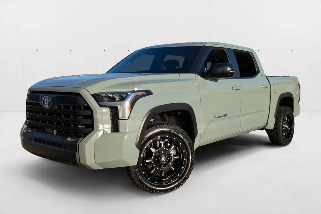 2024 Toyota Tundra SR5 photo 1
