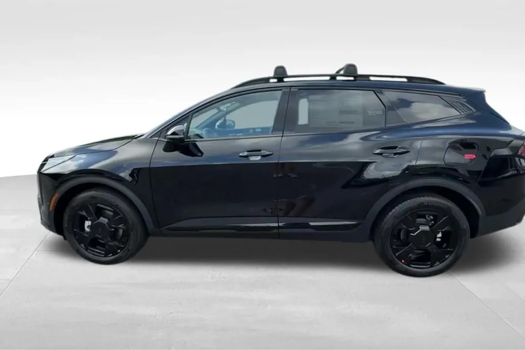 2026 Kia Sportage X-Line photo 1
