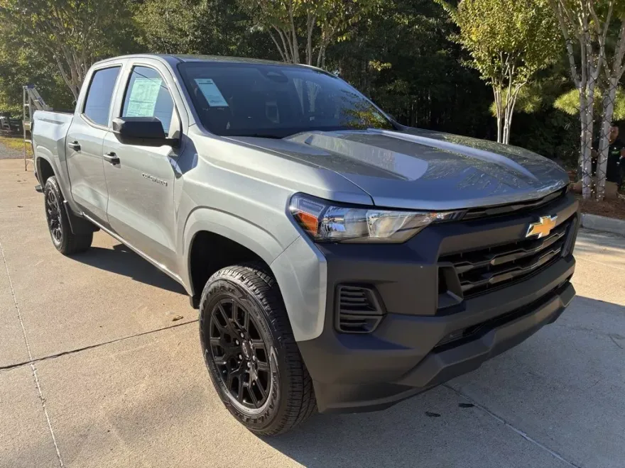 2026 Chevrolet Colorado Work Truck photo 1