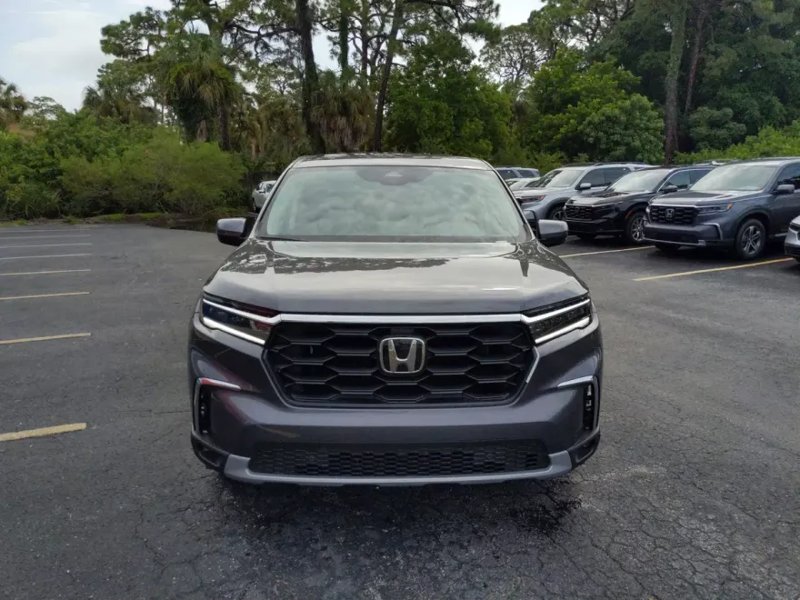 2025 Honda Pilot EX-L photo 1