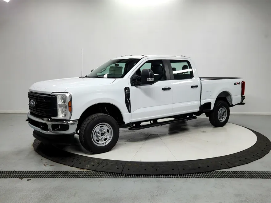 2025 Ford F-250 XL photo 1