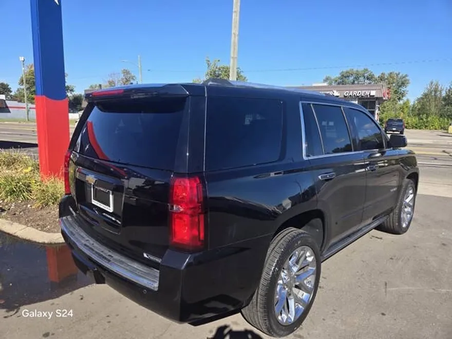 2017 Chevrolet Tahoe Premier photo 1
