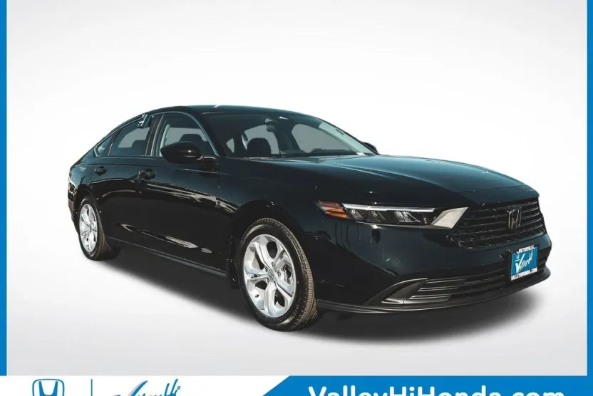2025 Honda Accord LX photo 1