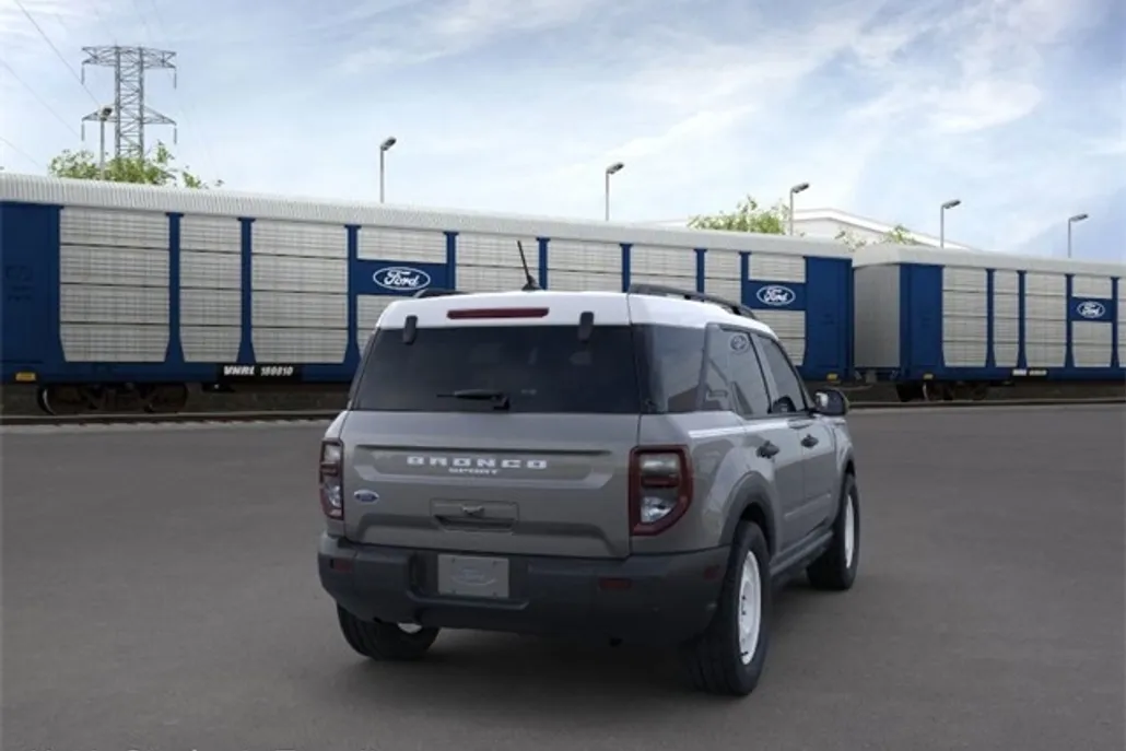 2025 Ford Bronco Sport Heritage photo 1
