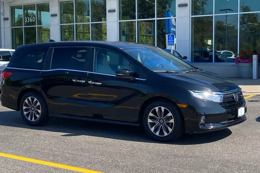 2022 Honda Odyssey EX-L photo 1