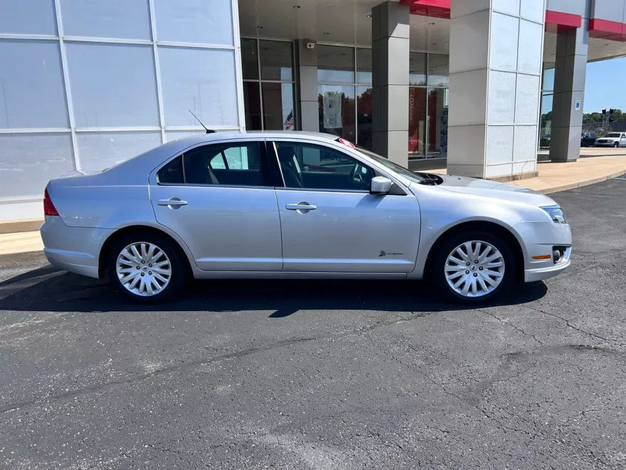 2012 Ford Fusion Hybrid photo 1