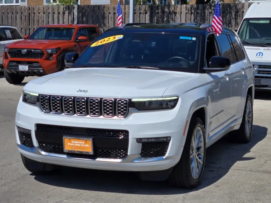 2023 Jeep Grand Cherokee L Summit Reserve photo 1