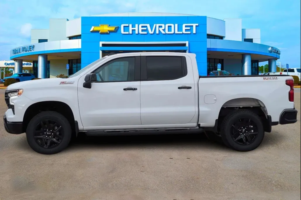 2025 Chevrolet Silverado 1500 LT Trail Boss photo 1