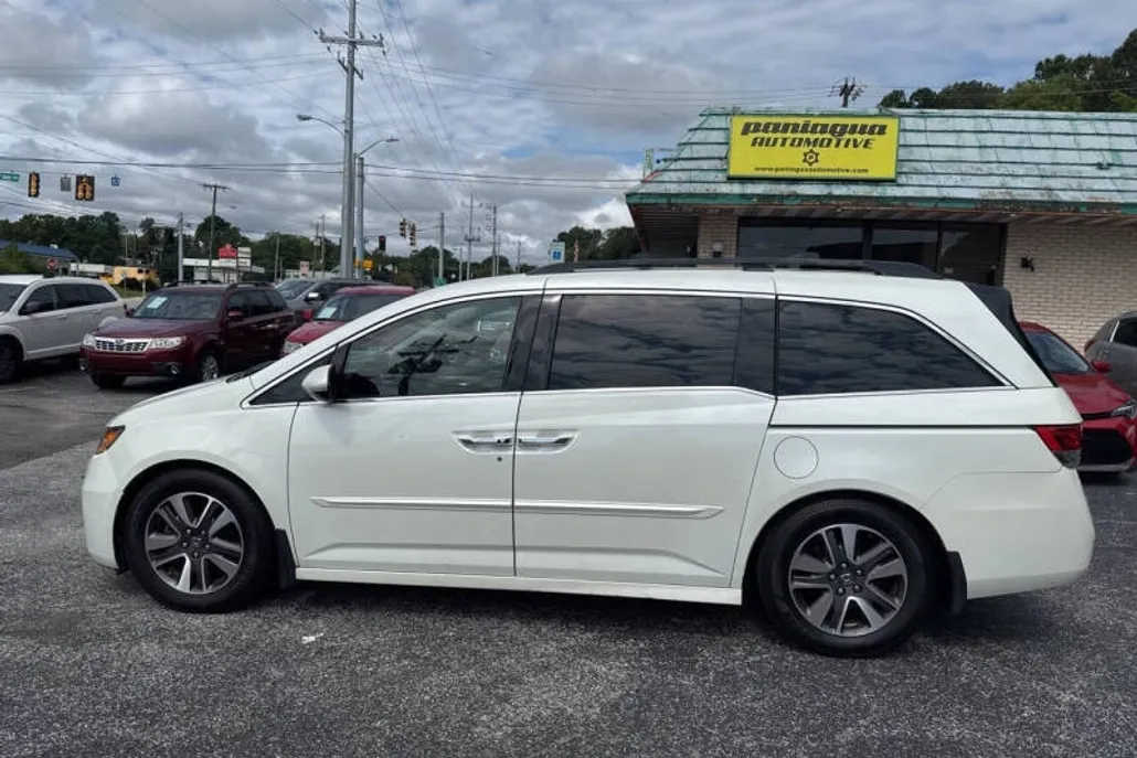 2014 Honda Odyssey Touring Elite photo 1