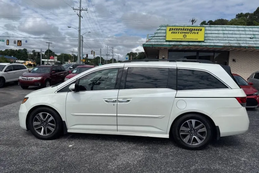2014 Honda Odyssey Touring Elite photo 1
