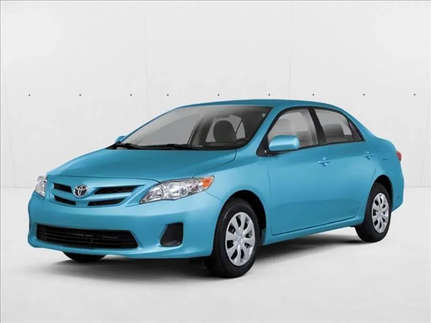2012 Toyota Corolla LE photo 1