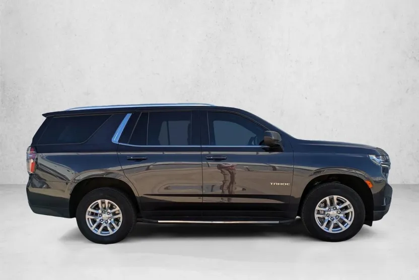 2022 Chevrolet Tahoe LS photo 1