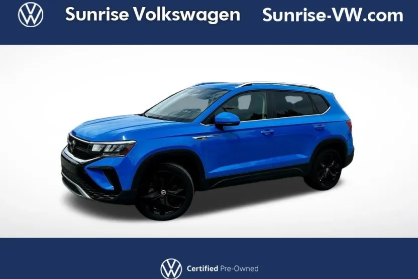 2024 Volkswagen Taos SE photo 1