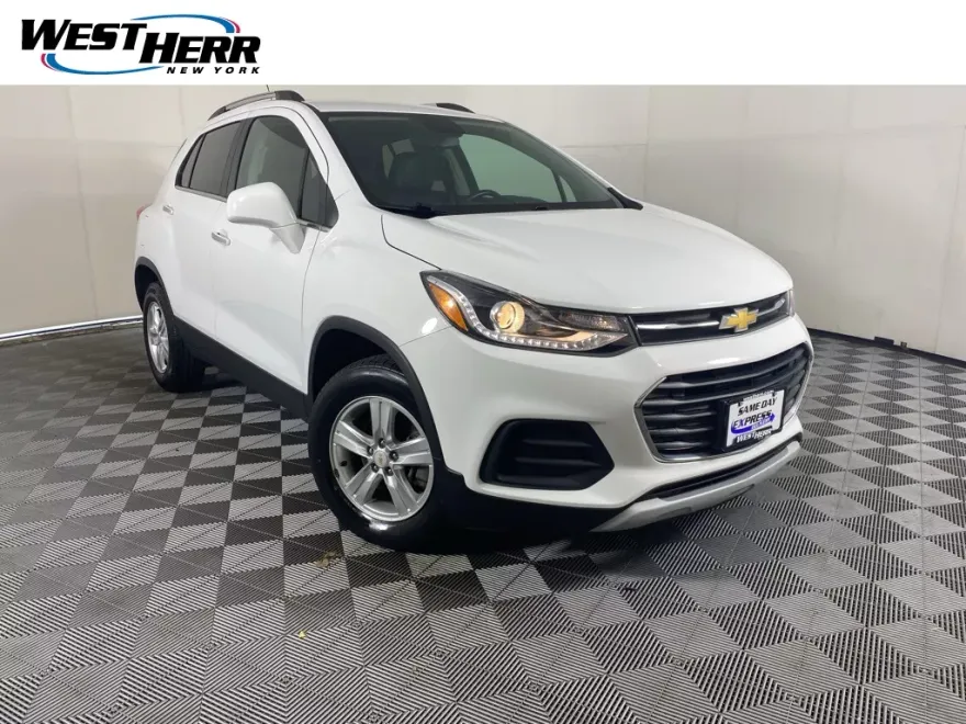 2019 Chevrolet Trax LT photo 1