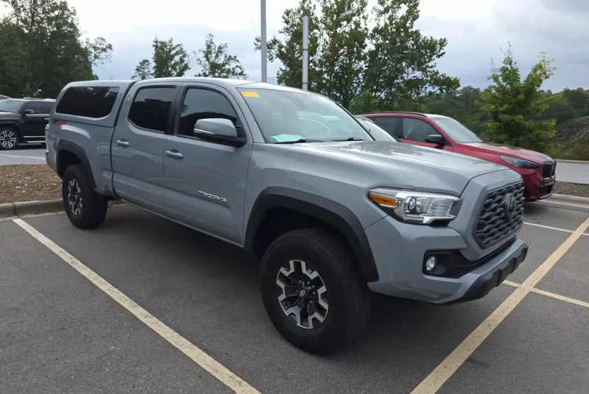 2021 Toyota Tacoma TRD Off-Road photo 1