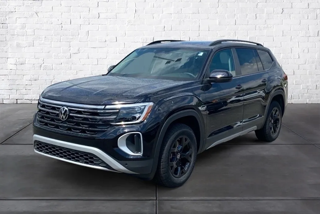 2026 Volkswagen Atlas Peak Edition SE photo 1