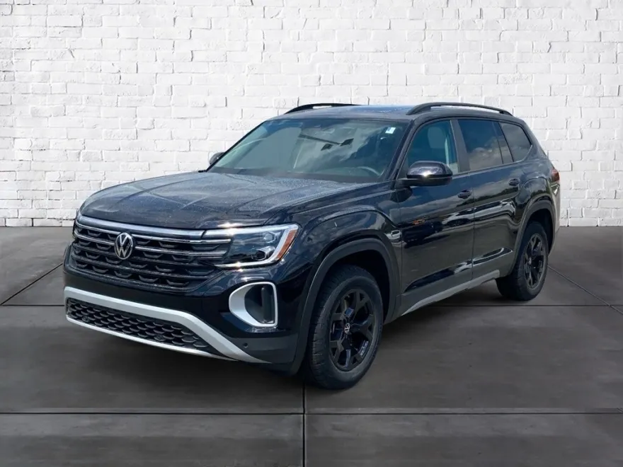 2026 Volkswagen Atlas Peak Edition SE photo 1