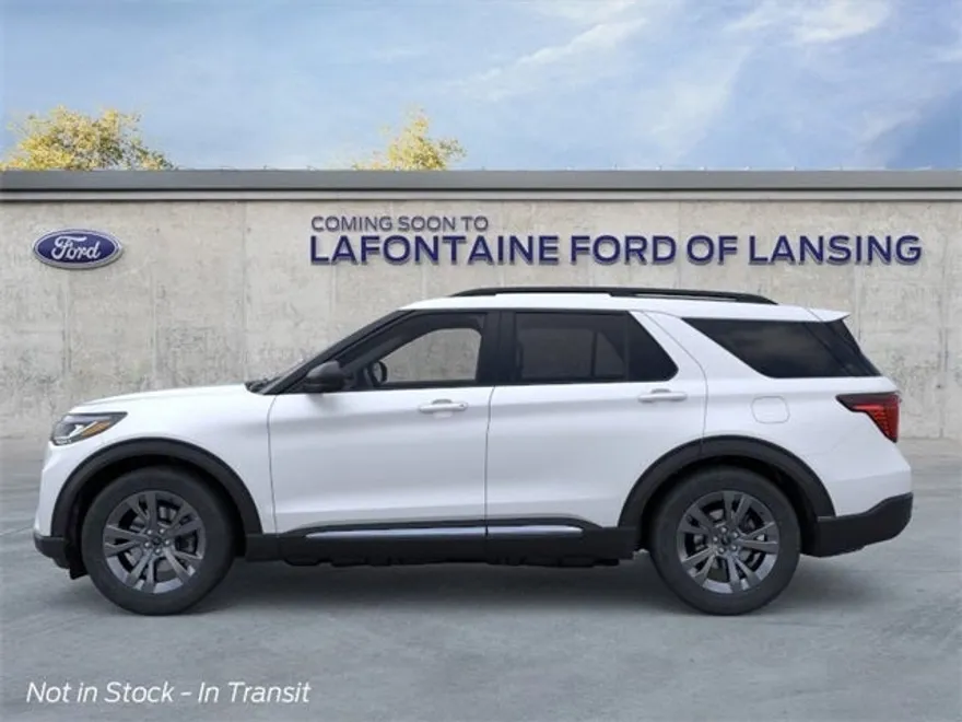 2025 Ford Explorer photo 1