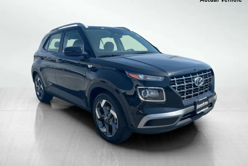 2023 Hyundai Venue SEL photo 1