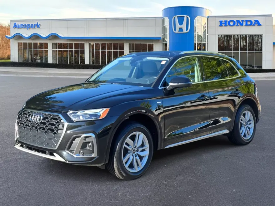 2022 Audi Q5 S line Premium photo 1