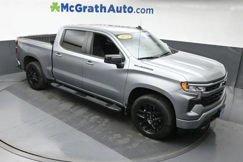 2023 Chevrolet Silverado 1500 RST photo 1