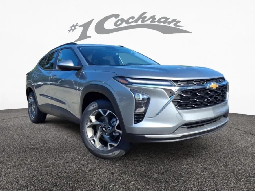 2025 Chevrolet Trax LT photo 1